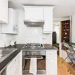 Spacious 1-Bed Near Maida Vale